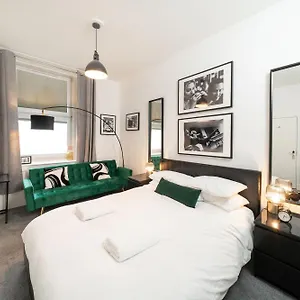  Apartment Princess Street